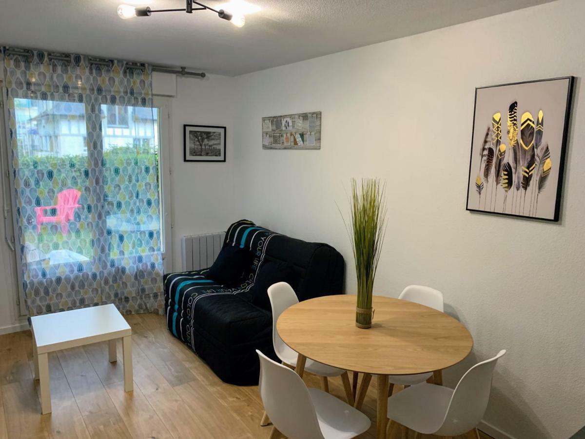 Front De 11 - Jardin - Thalasso Apartment